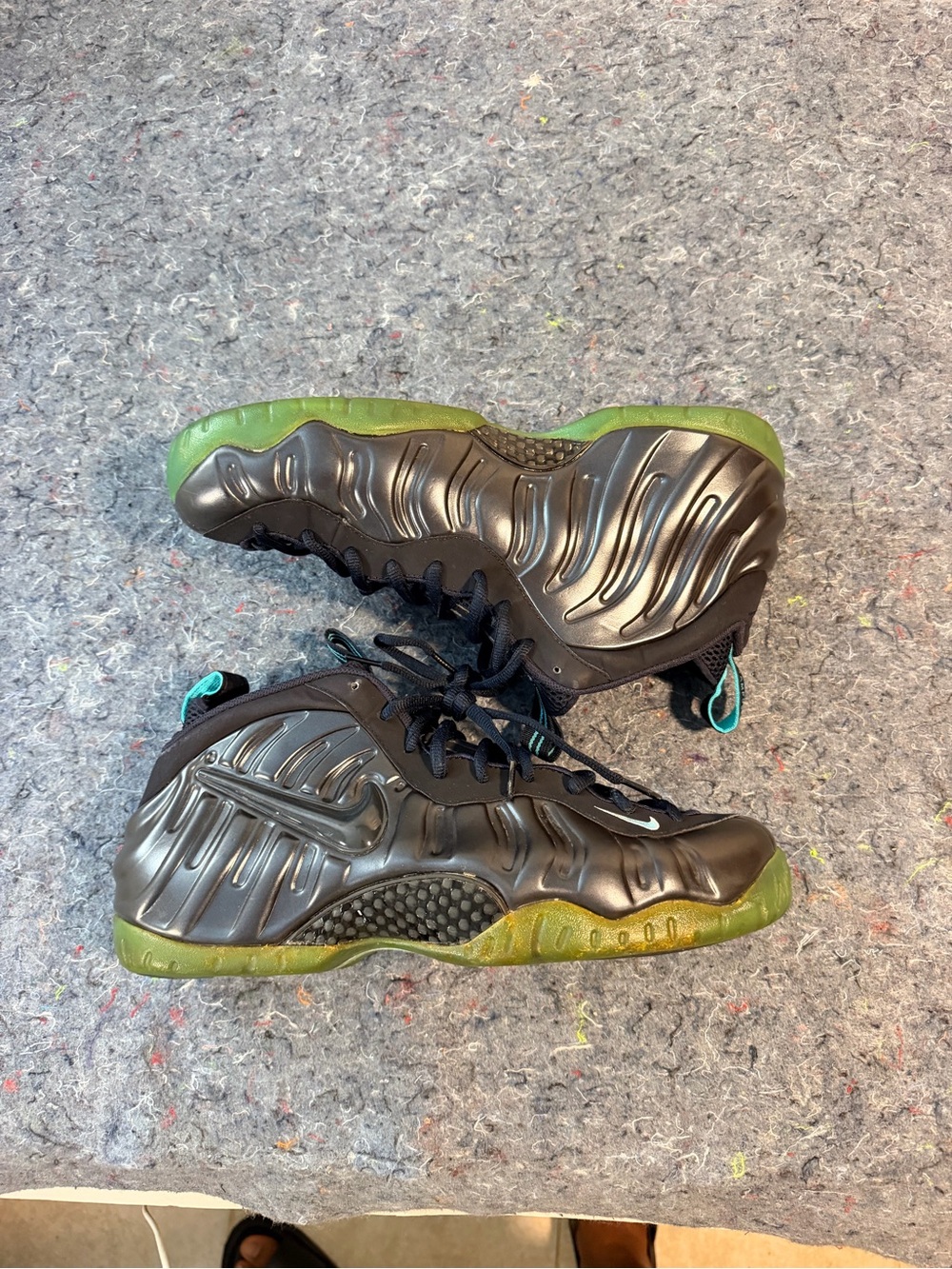 Nike Air Foamposite Pro Dark Obsidian/Light Aqua – Men’s Size 13 – 624041-402
